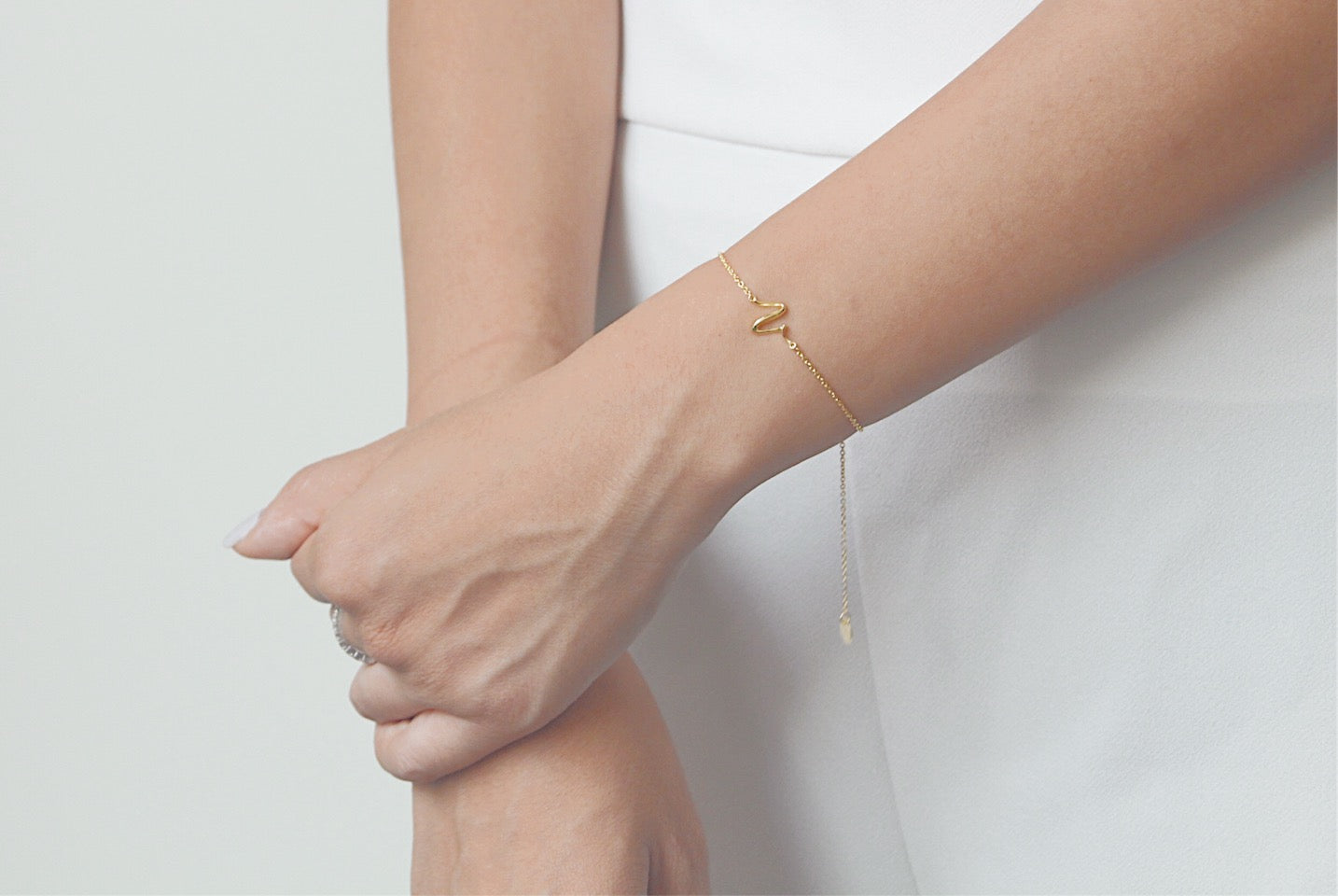 The Love Collect - "V" Bracelet